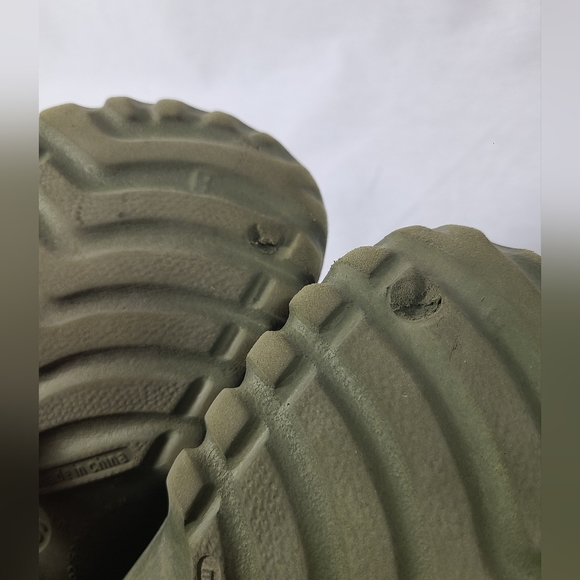 Crocs Axle All Terrain Camo Green Lace Up Duck Boat Clog Shoe Size M 1/W3 Junior - Picture 11 of 14